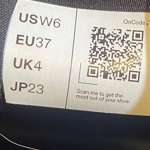 On Cloudsurfer Next Size 6W - Picture 4 of 4